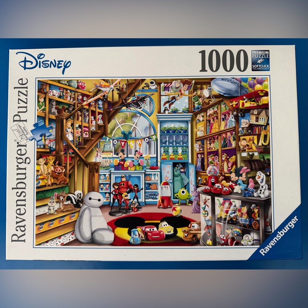 Ravensburger Disney 1000 piece puzzle No. 16 734 0